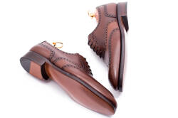 Brązowe eleganckie stylowe brązowe buty klasyczne tlb 527 vegano marron typu brogues.