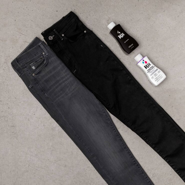 Czarny barwnik do odnowienia koloru dżinsów, ubrań