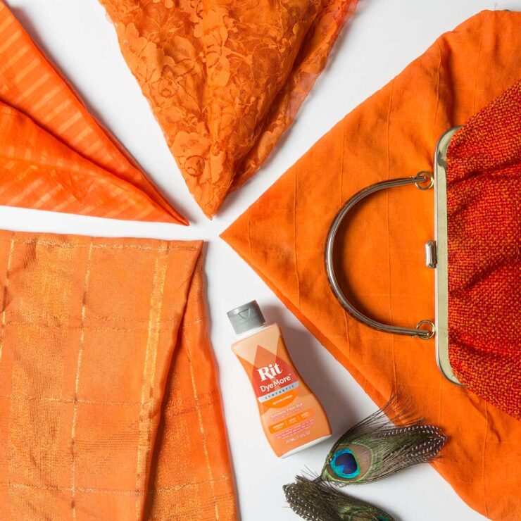 Pomarańczowy barwnik do tkanin syntetycznych i tworzyw sztucznych