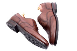 Brązowe eleganckie stylowe brązowe buty klasyczne Patine 77020 cambridge brown typu brogues.