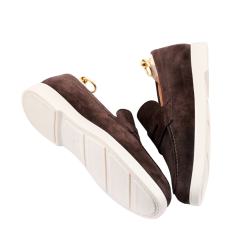 Ciemnobrązowe zamszowe loafersy idealne na wiosnę i lato, Buty wykonane metodą blake 