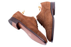 Brogues yanko 14435 softy. Jasno brązowe zamszowe obuwie eleganckie, biznesowe, biurowe, ślubne, okolicznościowe, gyw, męskie.