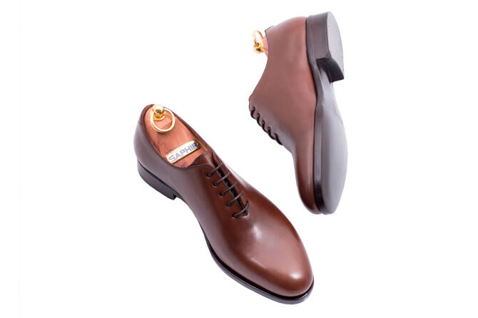 Buty brązowe typu cambridge brown idealne dla gentlemana idealne na uroczystości ślubne.patine shoes, buty eleganckie, buty stylowe, buty biurowe, buty okolicznościowe. 