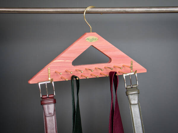 WOODLORE Cedar 30 Tie & 8 Belt Hanger - Cedrowy organizer na krawaty, paski i akcesoria