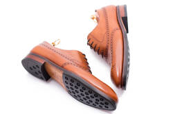 klasyczne jasno brązowe skórzane eleganckie stylowe buty męskie TLB 531s old england cuero typu brogues na gumowo skórzanej podeszwie.