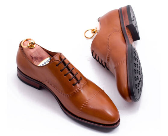 Biznesowe eleganckie obuwie męskie z ażurkami i dekoracyjnymi zdobieniami TLB 563S old england cuero.