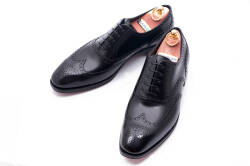 Brogues boxcalf negro. czarne obuwie eleganckie, biznesowe, biurowe, ślubne, okolicznościowe, gyw, męskie.