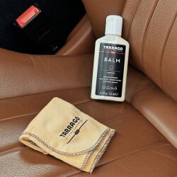 Balm Leather Care - bezbarwny balsam na bazie wosku do pielęgnacji skór gładkich, czyszczący i odżywiający materiał.
