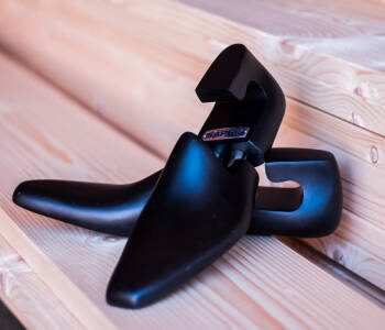 SAPHIR BDC Shoe Trees Black Edition - Czarne luksusowe drewniane prawidła do butów