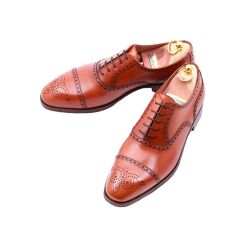 Brogues vegano cuero. Jasno brązowe luksusowe obuwie eleganckie z ażurkami i dekoracyjnymi zdobieniami biznesowe, biurowe, ślubne, okolicznościowe, gyw, męskie.