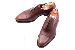 Brązowe eleganckie stylowe brązowe buty klasyczne Yanko cambridge marron 14601 typu oxford.