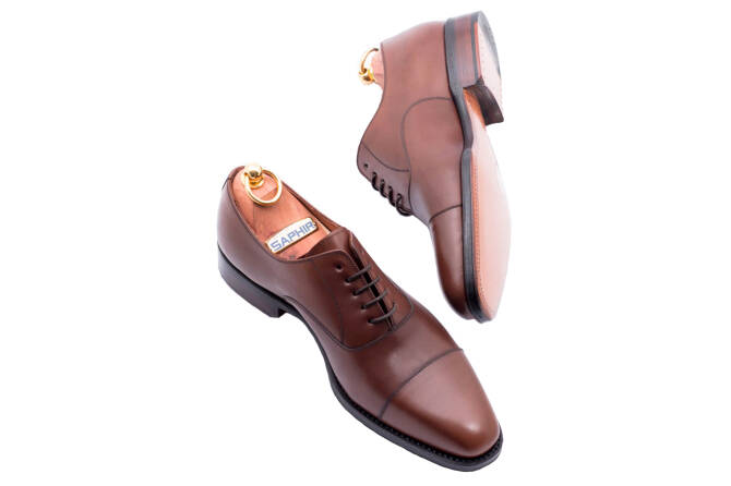 Eleganckie obuwie koloru brązowego typu oxford z skórzaną podeszwą. Szyte metodą ramową. Yanko shoes 14601 Cambridge Marron