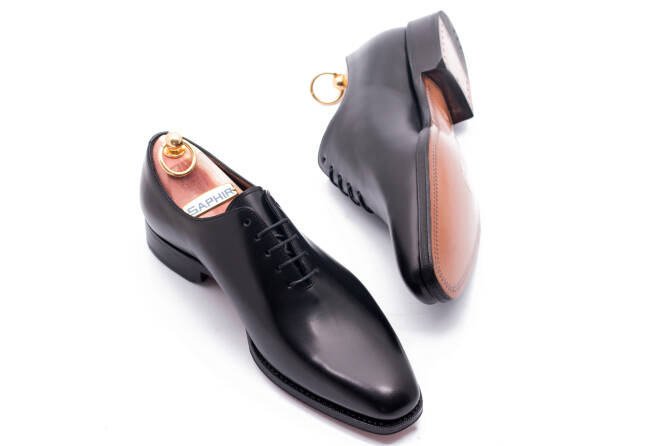 Eleganckie obuwie męskie Yanko 14549 oxford boxcalf negro z podeszwą leather. Obuwie koloru czarnego z najwyższej jakości skóry cielęcej licowej