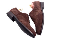 Brązowe zamszowe eleganckie stylowe brązowe buty klasyczne Patine 77020 softy brown typu brogues.