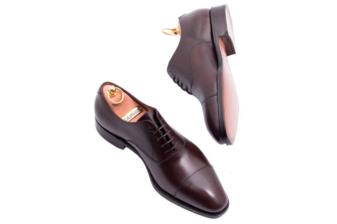 Eleganckie obuwie koloru ciemno brązowego typu oxford z skórzaną podeszwą. Szyte metodą ramową. Yanko shoes  14272  Boxcalf Marron
