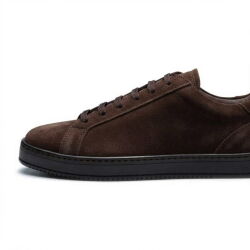 Klasyczne ciemnobrązowe zamszowe sneakersy męskie, TLB MALLORCA SNEAKERS S3 Beta Funchal Marron - Ciemnobrazowe skórzane zamszowe Sneakersy na podeszwie gumowej w kolorze brązowym