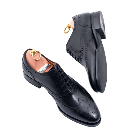 Eleganckie obuwie męskie TLB ARTISTA 211 brogues hatch grain negro z podeszwą gumową