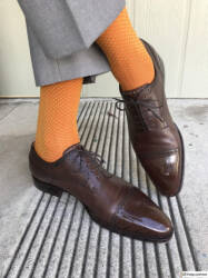 musztardowo pomarańczowe luksusowe podkolanówki męskie bawełniane Viccel knee socks fish net mustard orange