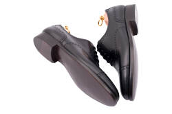 czarne skórzane eleganckie stylowe buty klasyczne Patine 77038 starcalf black typu brogues.