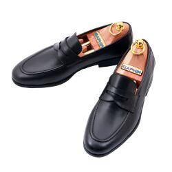 Czarne skórzane loafersy męskie. Czarne eleganckie mokasyny męskie, na gumowej podeszwie 111 