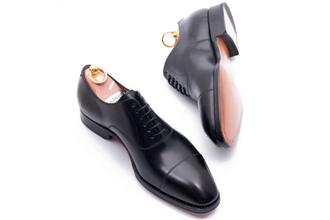 Eleganckie obuwie koloru czarnego typu oxford z skórzaną podeszwą. Szyte metodą ramową. Yanko shoes  14433 boxcalf negro
